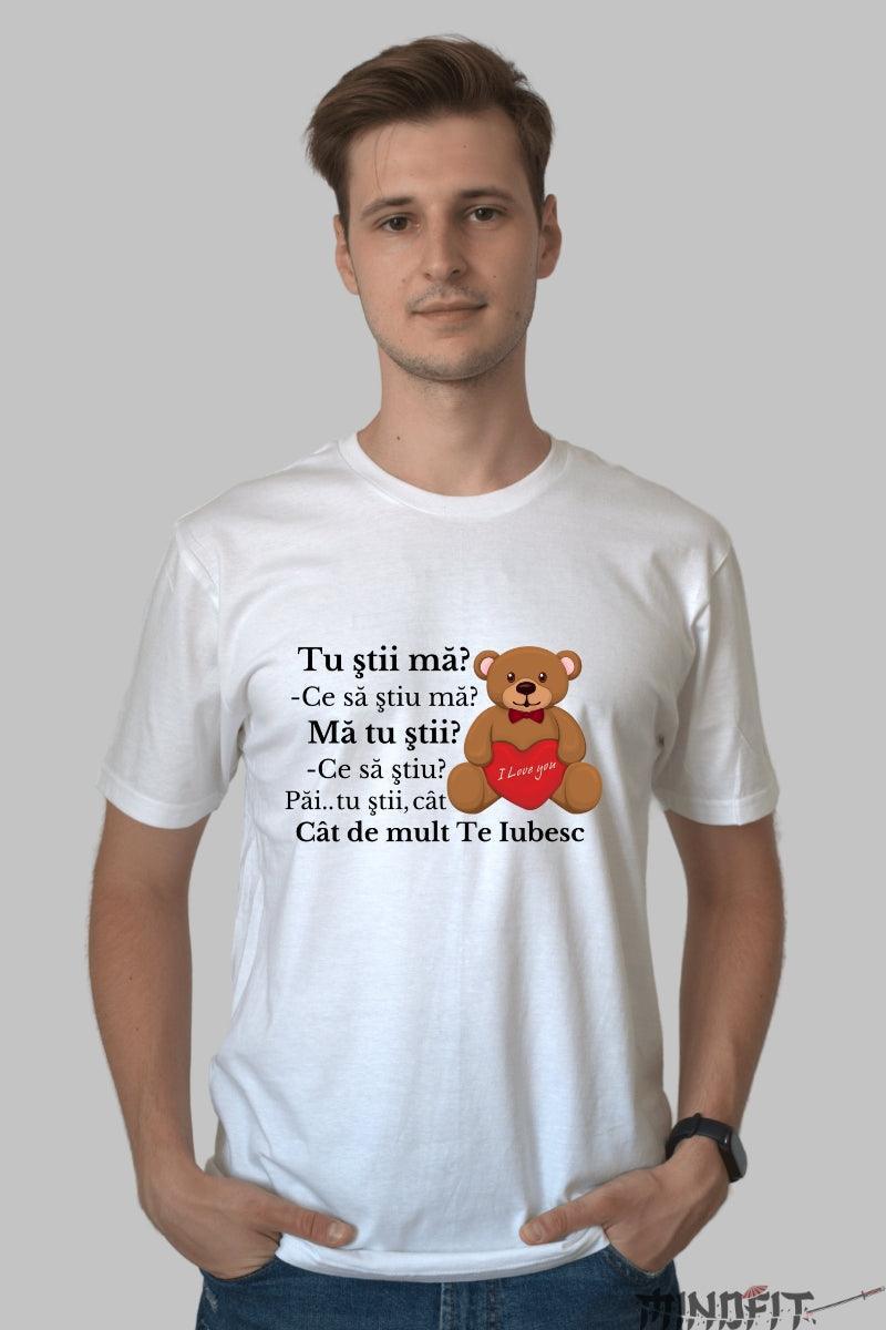 Tricou Personalizat Tiktok Cat De Mult Te Iubesc este perfect pentru a-ți exprima afecțiunea într-un mod haios și creativ.