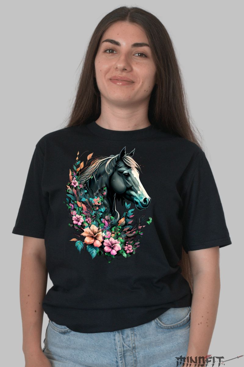 Tricou cu Cal Fantasy dama negru fata