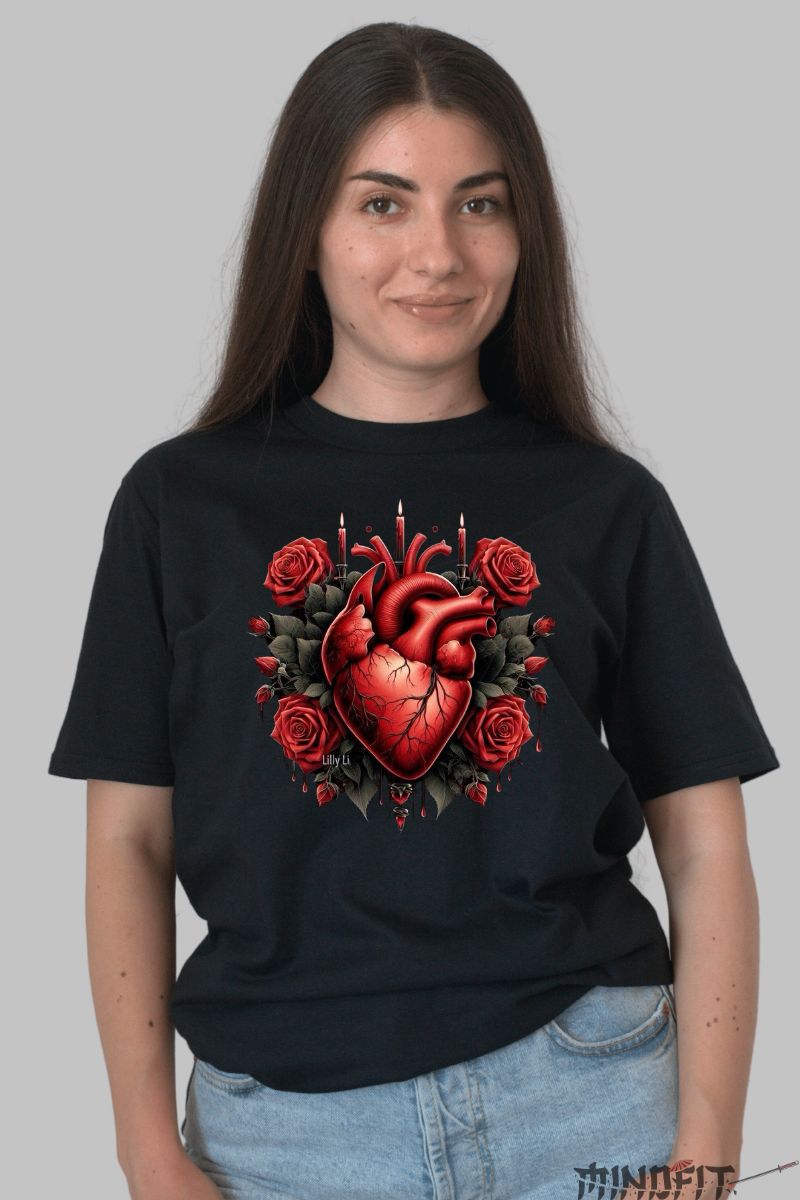 Tricou cu Inima Rosie dama negru fata