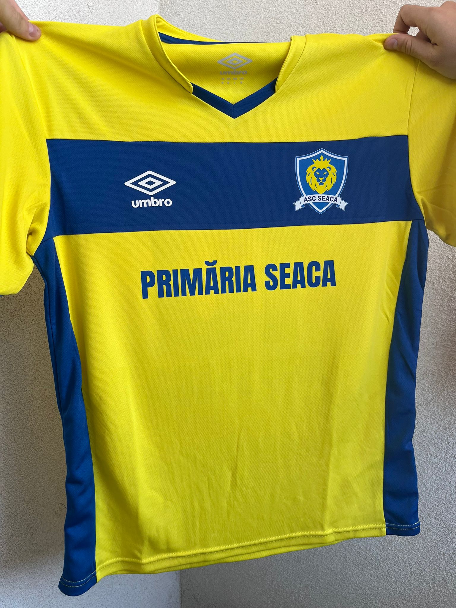 Tricouri personalizate