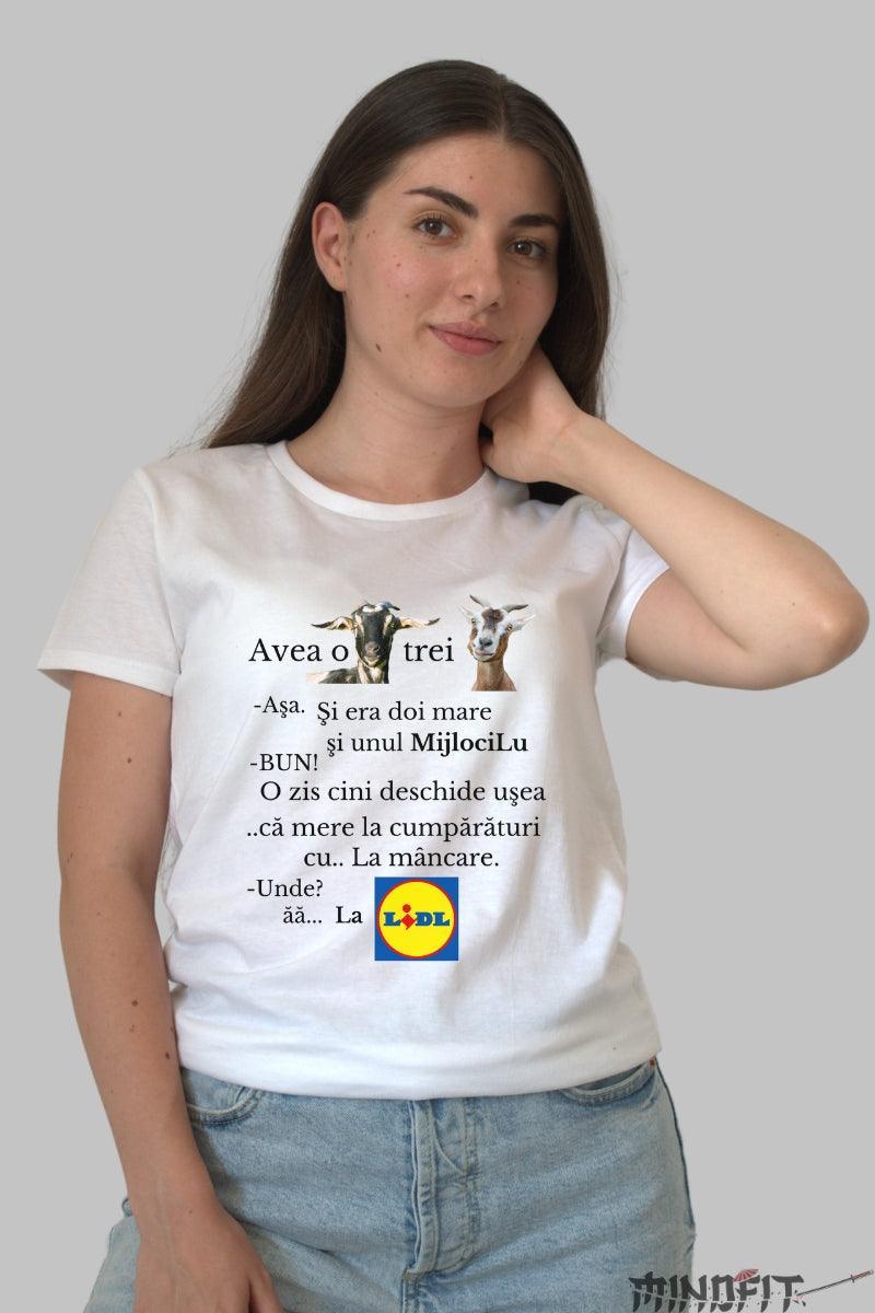 Tricou Personalizat TikTok Capra Cu Trei Iezi Mindfit Alb perfect pentru cei cu simțul umorului și pentru fanii trendurilor virale.