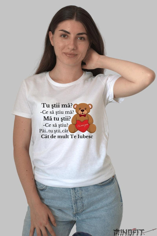 Tricou Personalizat Tiktok Cat De Mult Te Iubesc este perfect pentru a-ți exprima afecțiunea într-un mod haios și creativ.