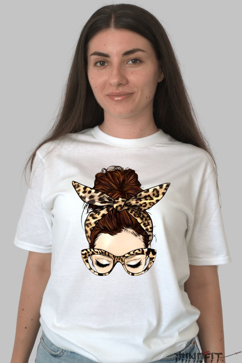 Tricou Aplicatii Fata cu Ochelari dama alb fata