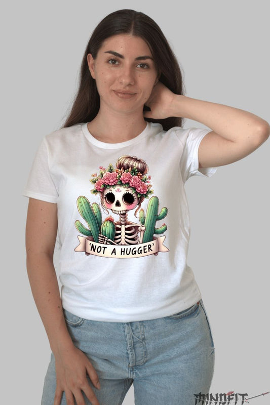 Tricou cu Aplicatii "Not a Hugger" dama alb fata
