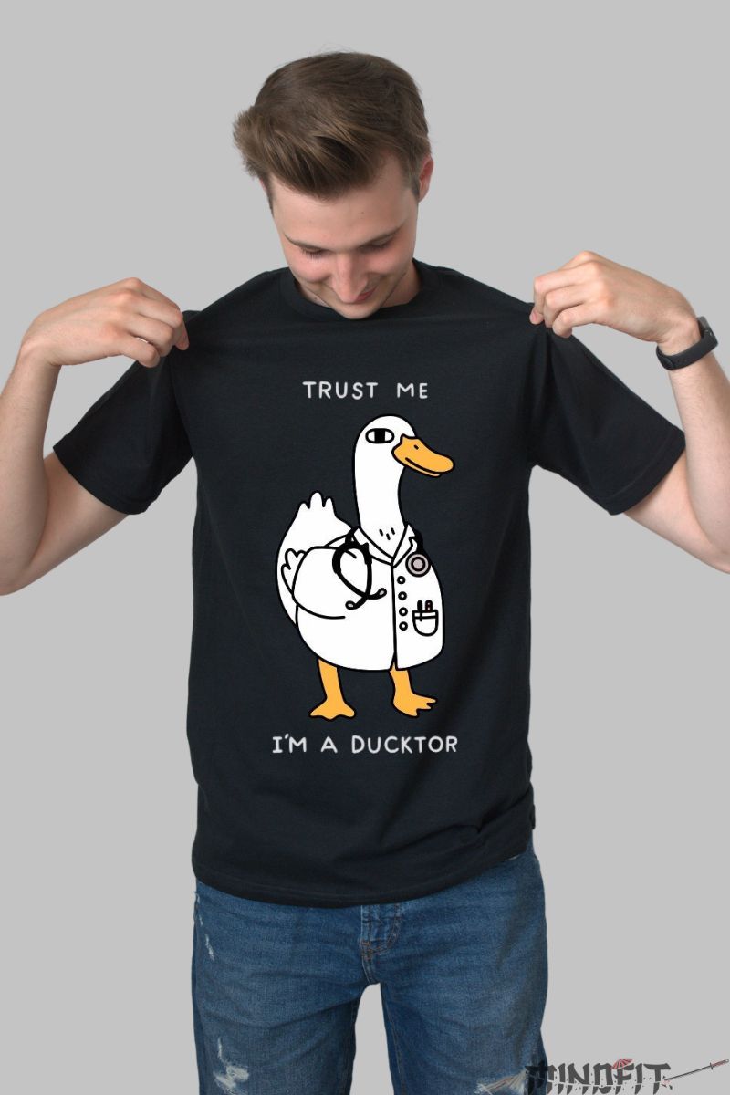 Tricou personalizat rata ducktor barbat negru fata