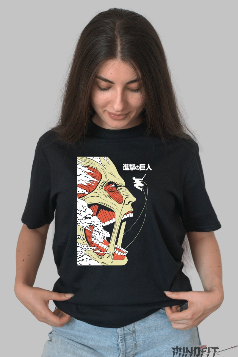 Tricou Anime Attack on Titan - Colossal Titan in Asalt Exploziv Dama Negru