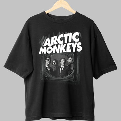 Tricou Arctic Monkeys - Portret Retro in Alb-Negru fata negru