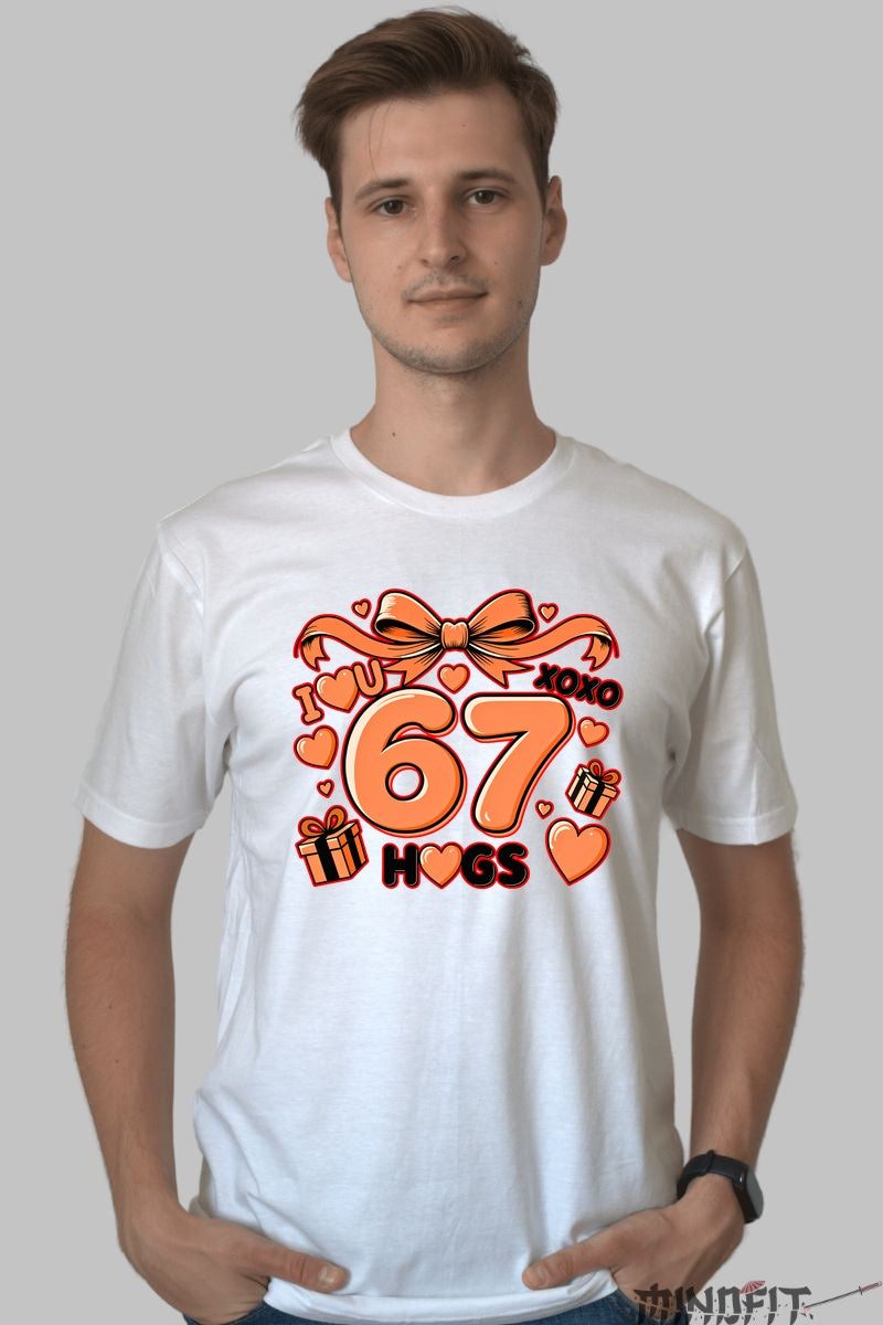 Tricou Cadou Dragoste - 67 Hugs Plini de Inimi si Zambete barbat alb