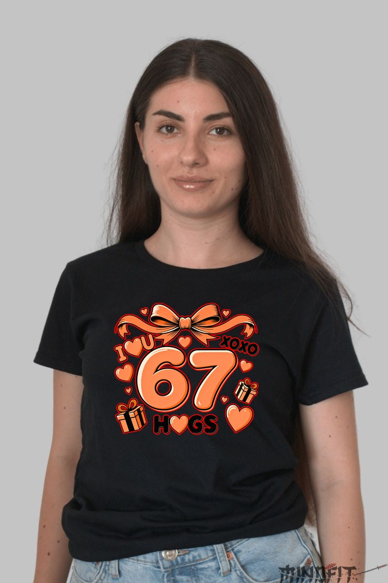 Tricou Cadou Dragoste - 67 Hugs Plini de Inimi si Zambete dama negru
