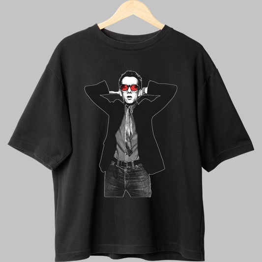 Tricou Icon Rebel - Portret Urban cu Ochelari Rosii fata