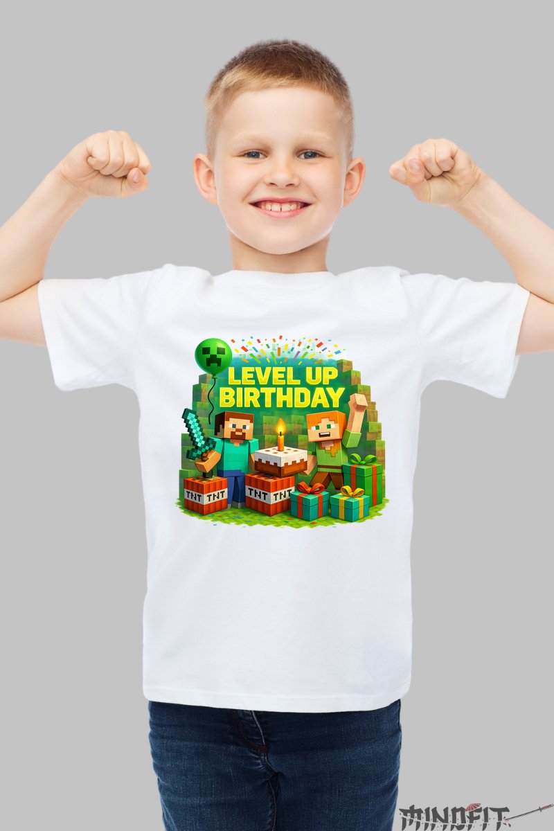 Tricou Pixel Level Up - Model Aniversar Epic baiat alb